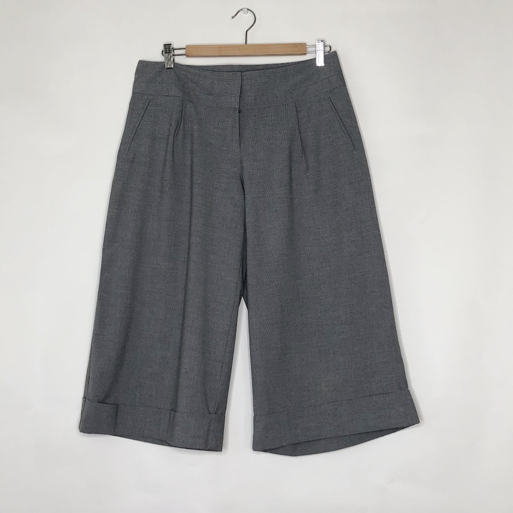 Old Navy Low Waist Capri Bell bottom dress pants